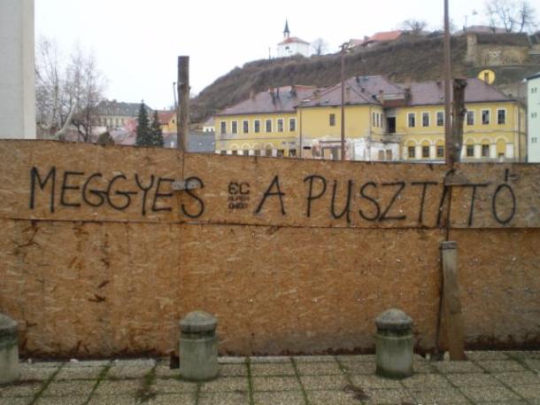 Meggyes a pusztító