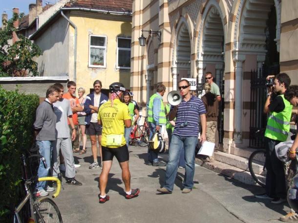 Tájékoztatás az első versenyző indulása előtt